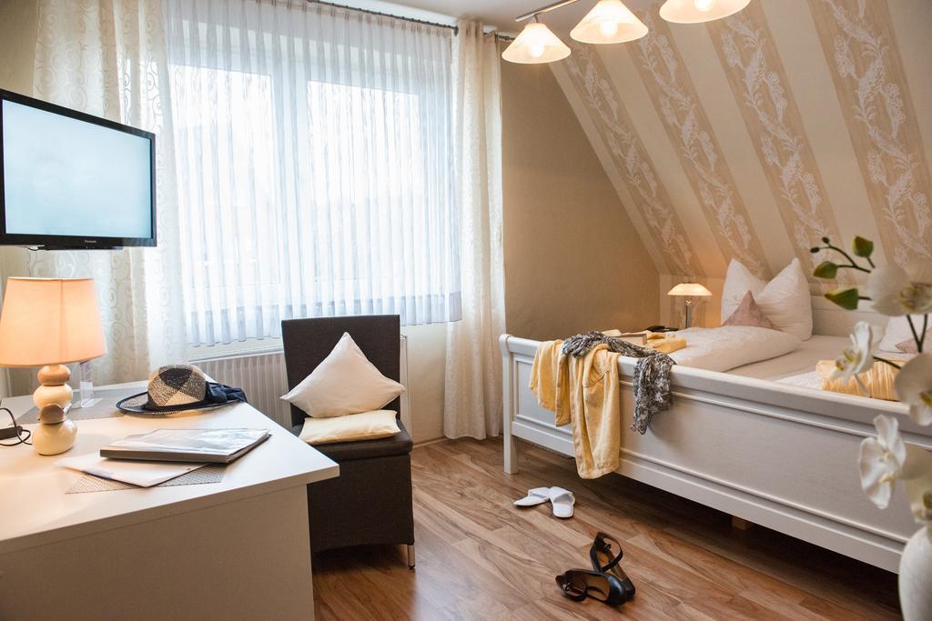 Piepers Landidyll Hotel Bad Laer Room photo